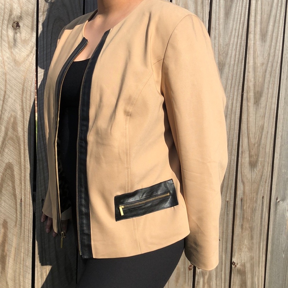 CHICO’S woman’s jacket size XL